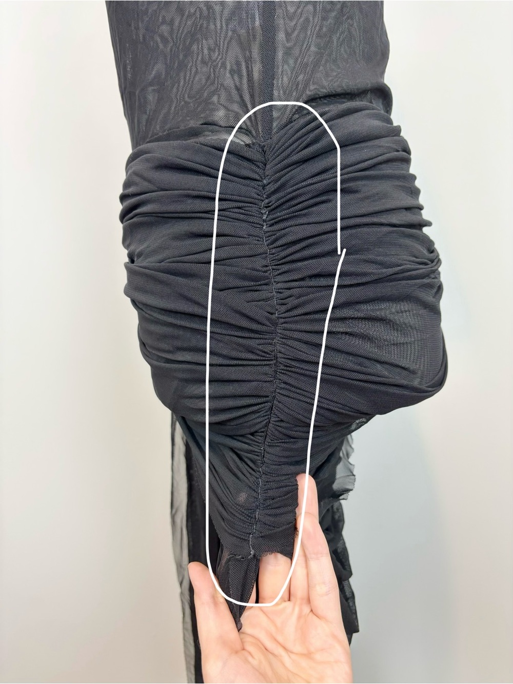 BANANHOT Aiden Dress in Black Size L - Picture 5 of 10